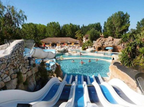 Отель Bungalow de 2 chambres a Agde a 700 m de la plage avec piscine partagee et jardin amenage  Ле Кап Даг